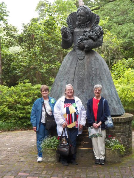 Jill, Debi, Marianne at Elizabethan Gardens
